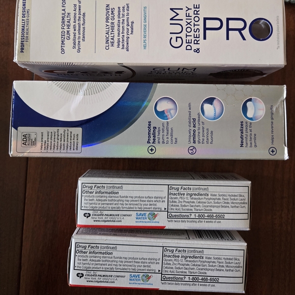 NEW 3 Oral-B Clic Toothbrushes & 4 Toothpastes - Picture 9 of 9